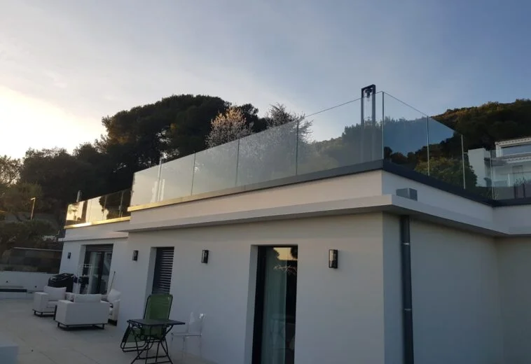 Garde-corps en Verre pour Villa le Piol