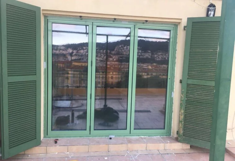 Volet battant sur mesure en aluminium à Nice