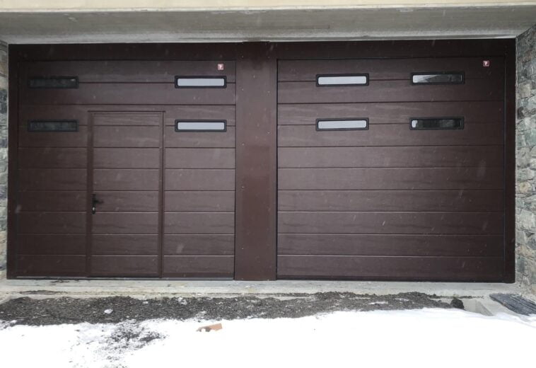 Portes de garage automatiques pour maison privée