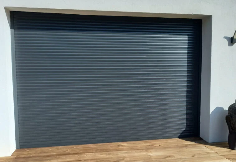 Volet roulant de garage pour parking